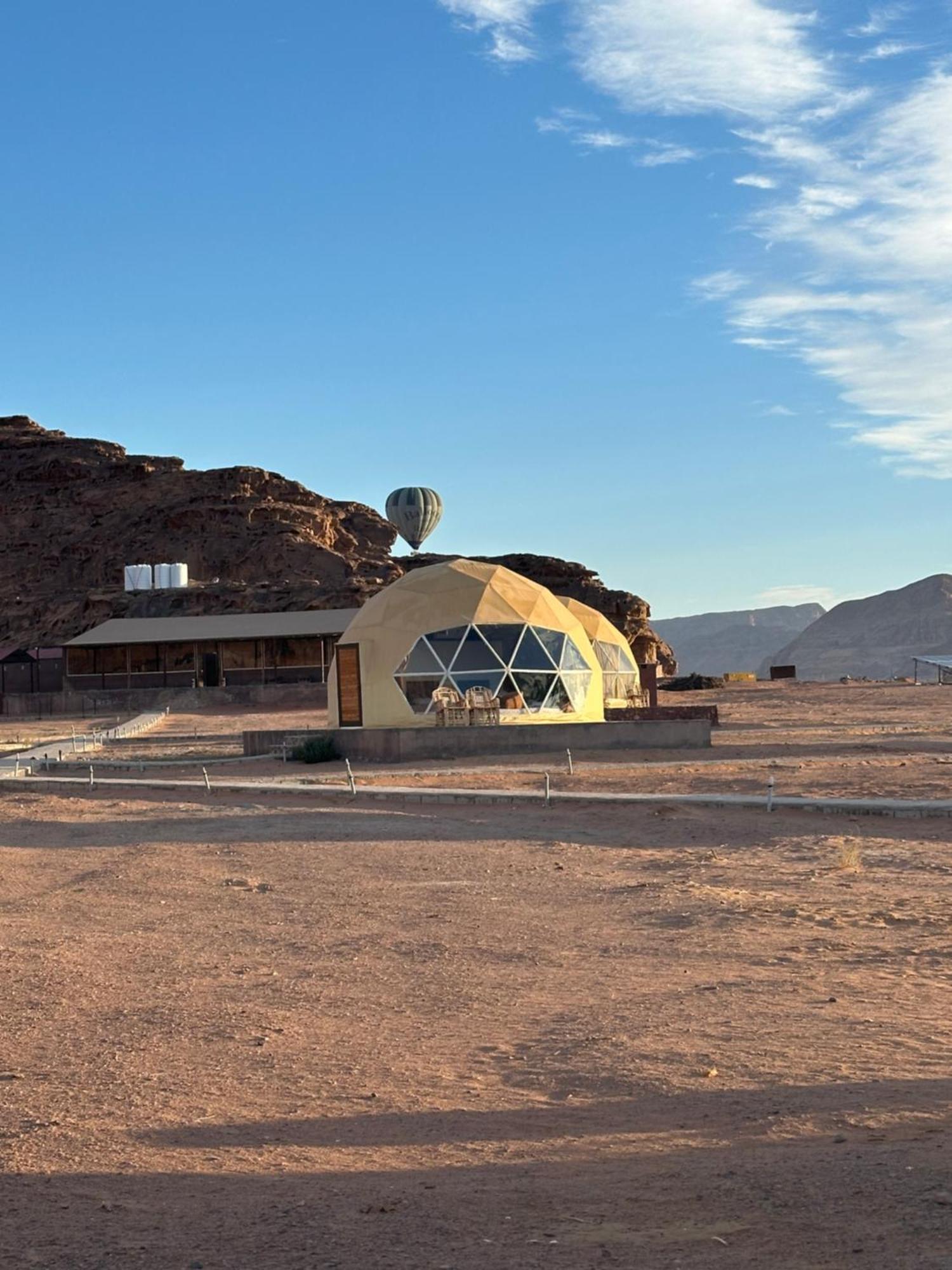 Night Magic Camp Hotel Wadi Rum Eksteriør billede